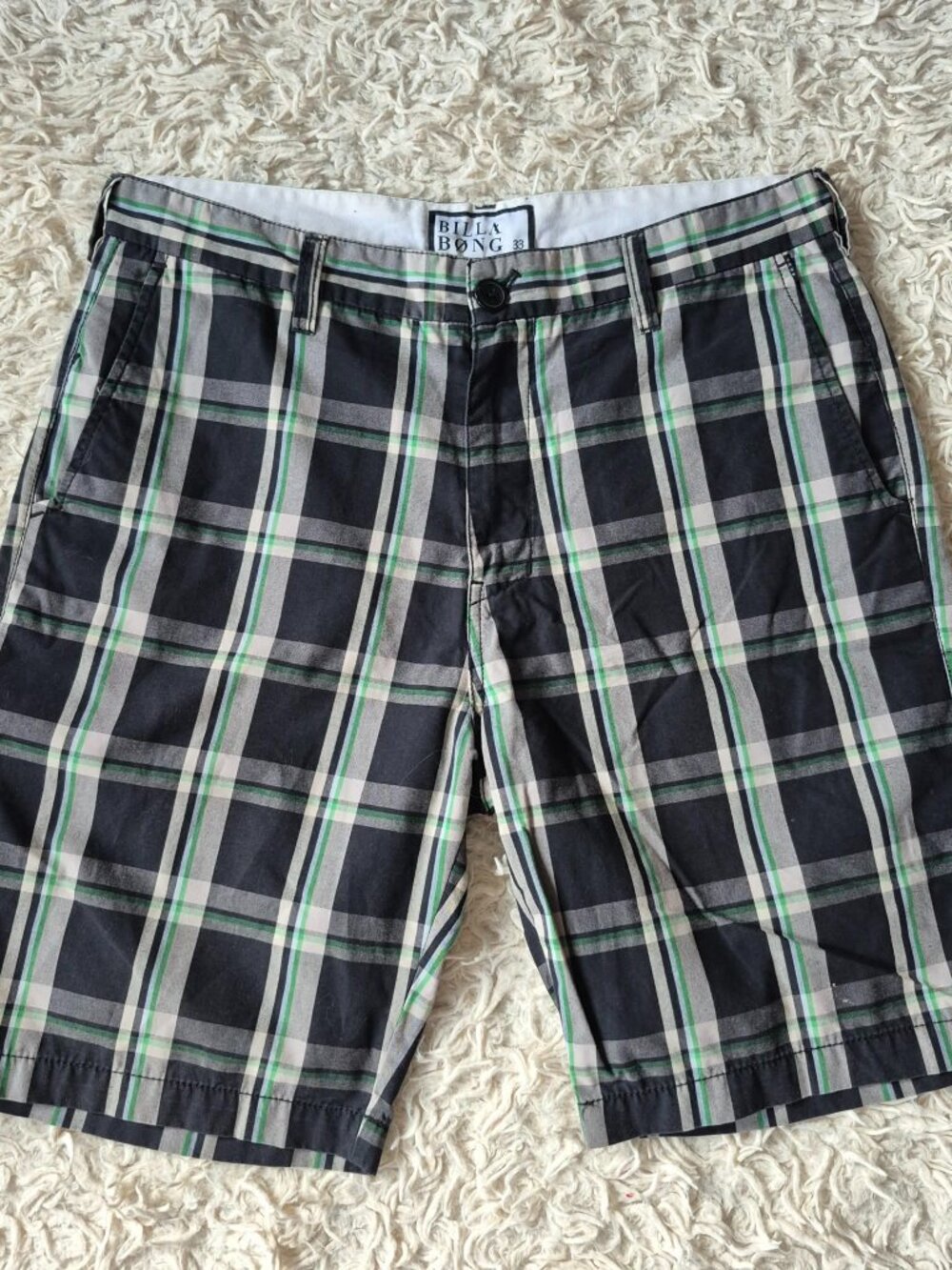 Billabong Men's Plaid Shorts (Size 33)